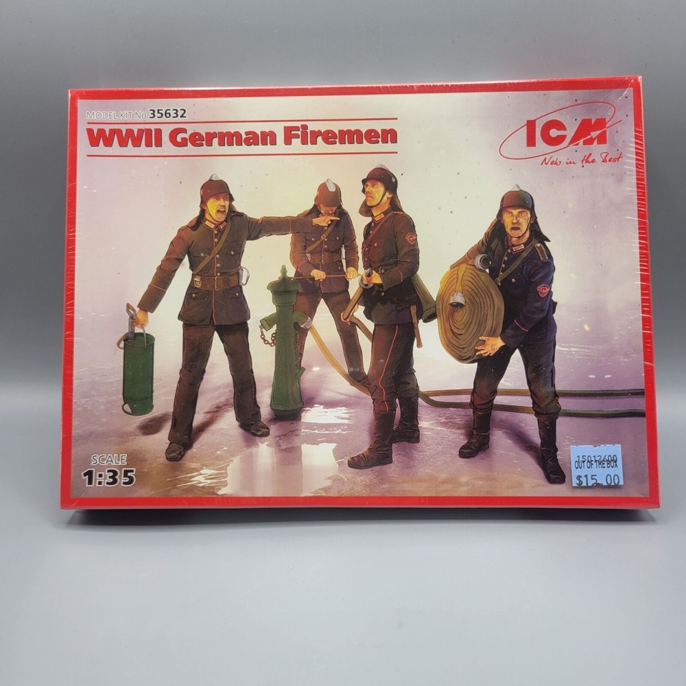 WWII German Firemen 1:35 Scale Model Kit No. 35632 ICM